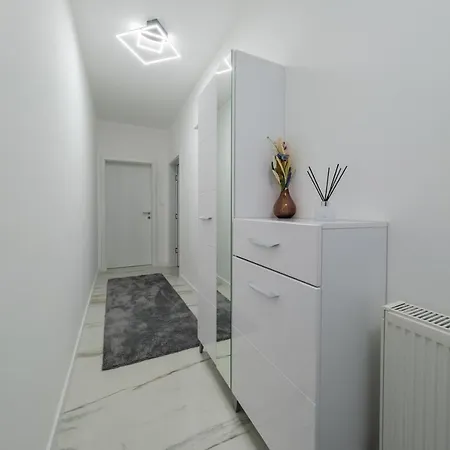 Aida * サラエヴォ